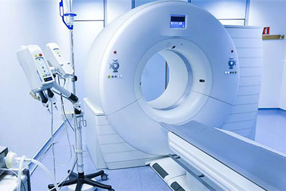 Shangyu GP33 serijos UPS padeda Huangmei apygardos liaudies ligoninei užtikrinti medicinos įrangos tiekimą
